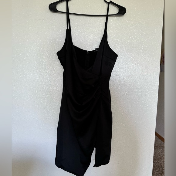Forever 21 Ruched Satin Mini Dress size M​​ - Picture 5 of 5